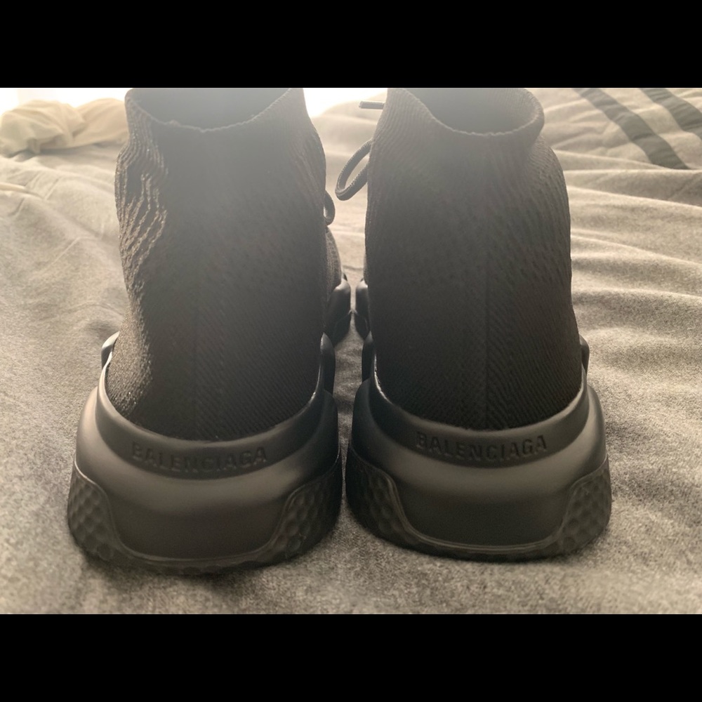 Shoes - Picture 3 of 8